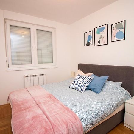 M&A Apartment-Easy Airport Lukavica Eksteriør bilde