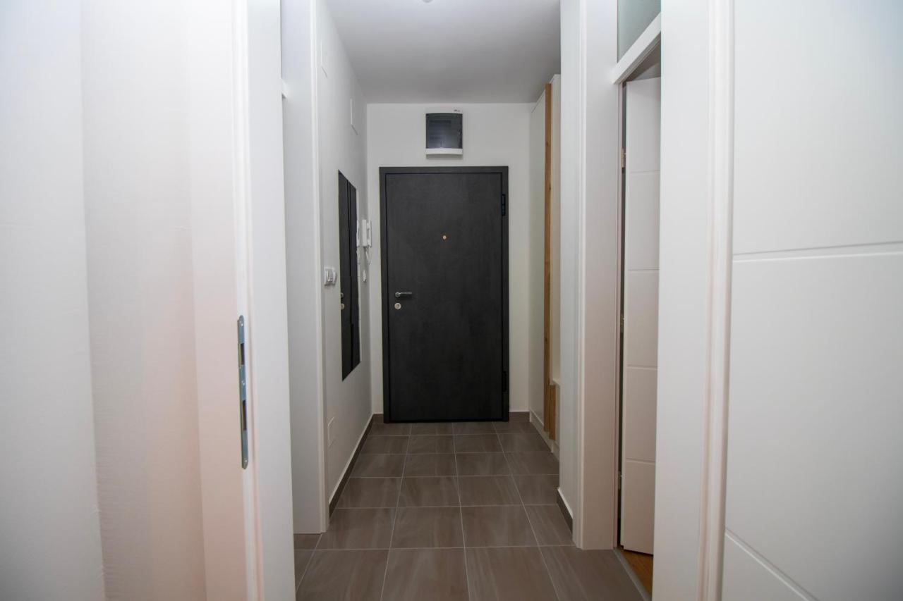 M&A Apartment-Easy Airport Lukavica Eksteriør bilde