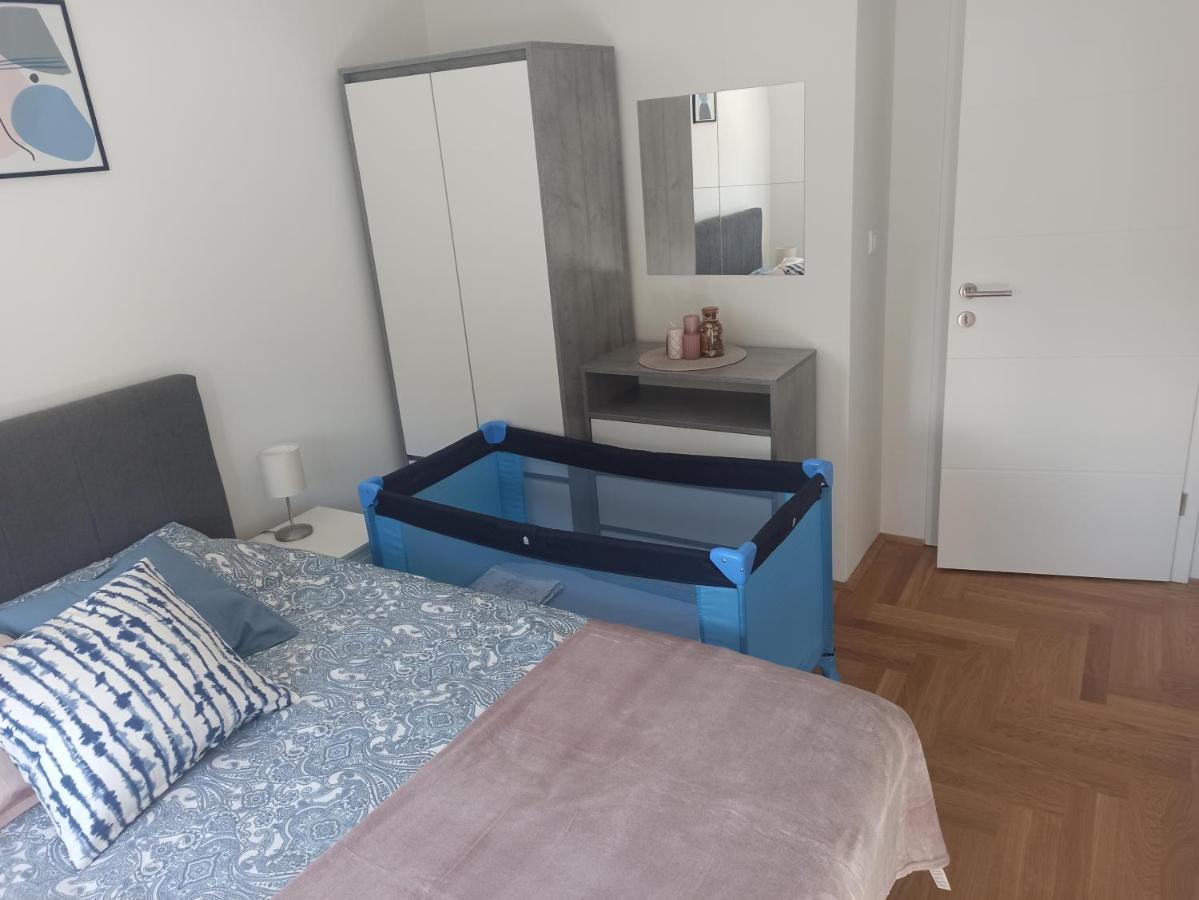M&A Apartment-Easy Airport Lukavica Eksteriør bilde